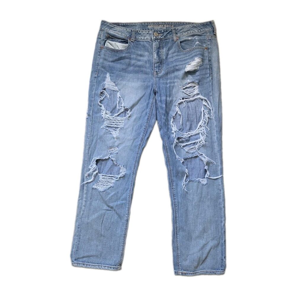 American Eagle Tomgirl Jeans 16 Light Wash Distressed Ripped Denim EUC
